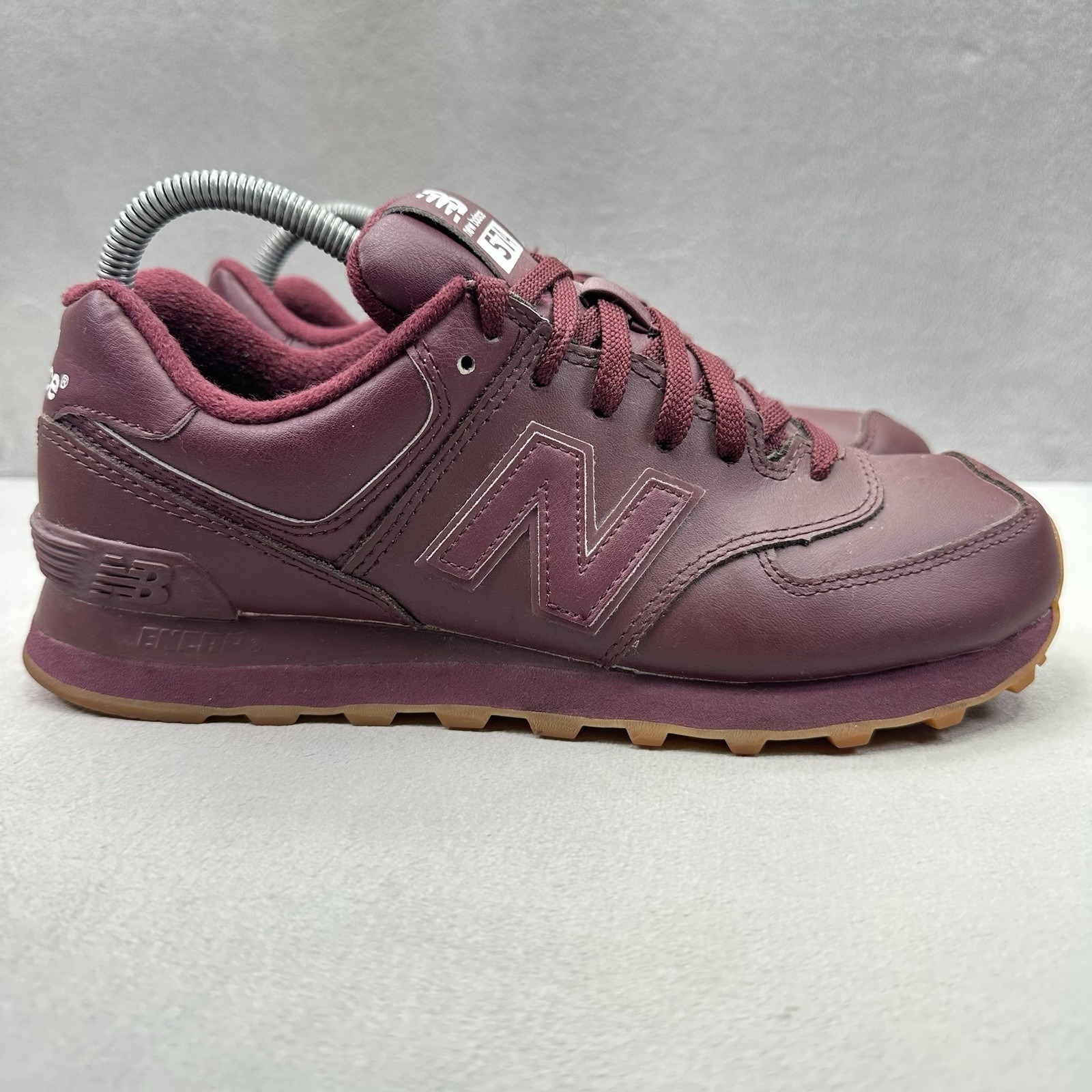 Womens 9 / Mens 7.5 (D) New Balance 574 Shoes Burgundy Leather Classic Sneakers